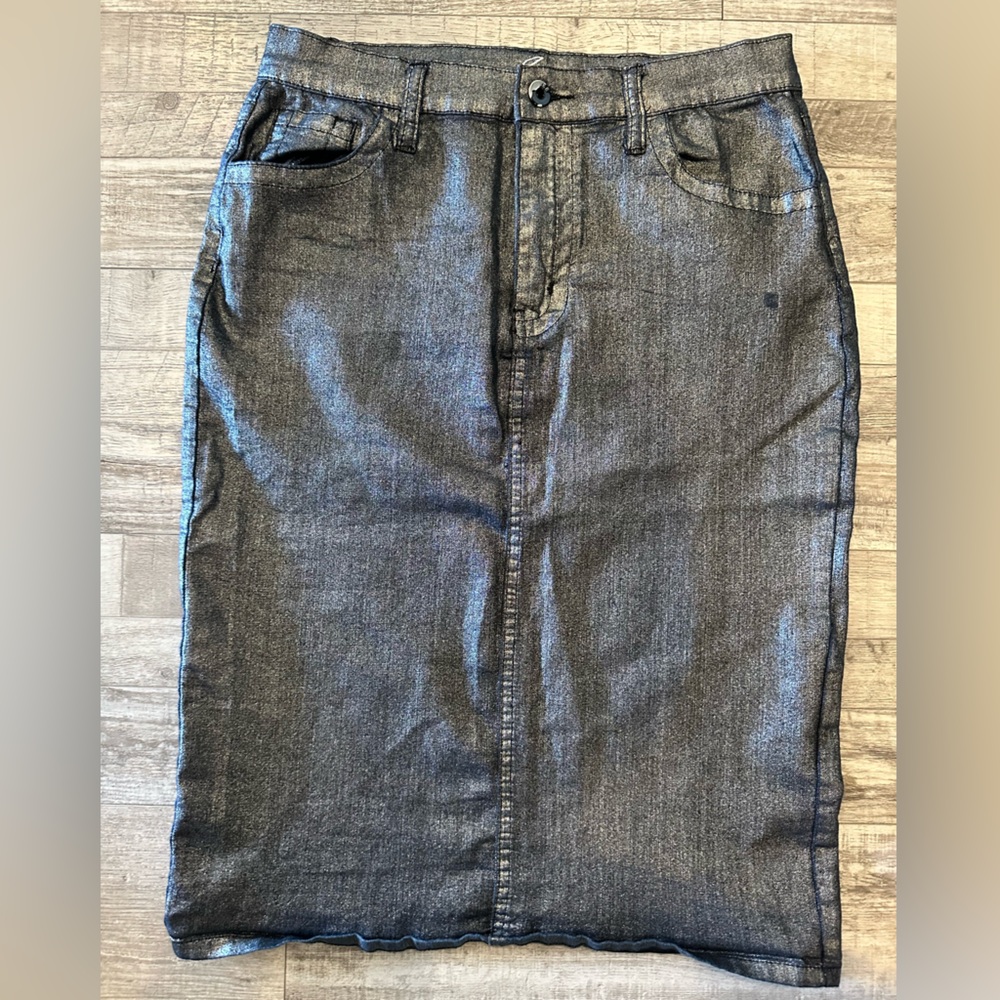 RARE Junee Metallic Silver Modest Pencil Skirt Sz Small